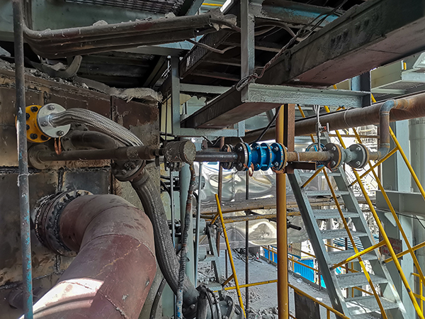 新安装的15工艺废气燃烧器.jpg