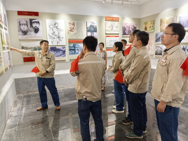 7.16 联合党支部开展“传承红色基因 践行八项规定精神”主题党日活动 附图3.jpg