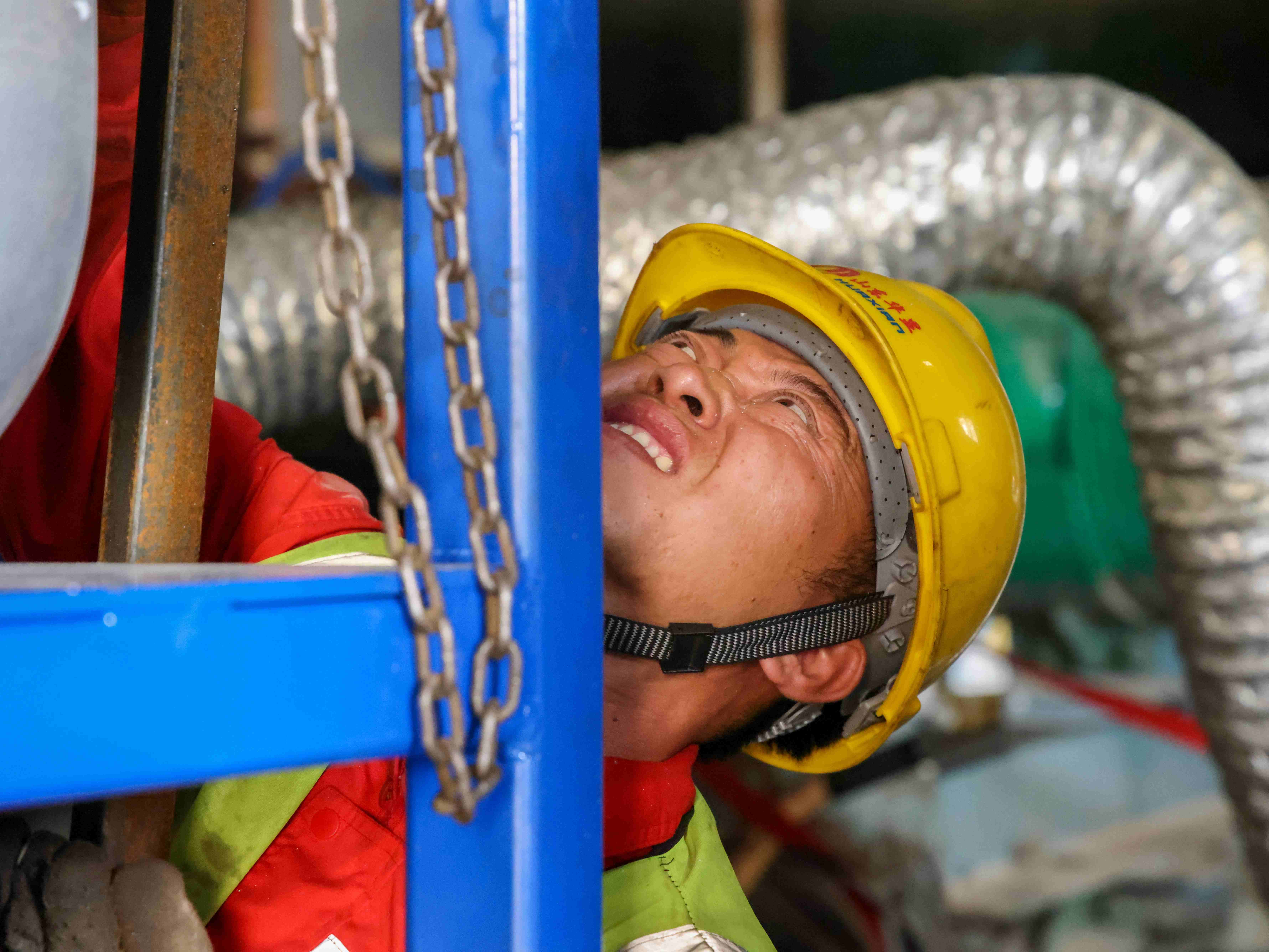 141783992852829585.jpg 4E8A9315 吕国良001.jpg