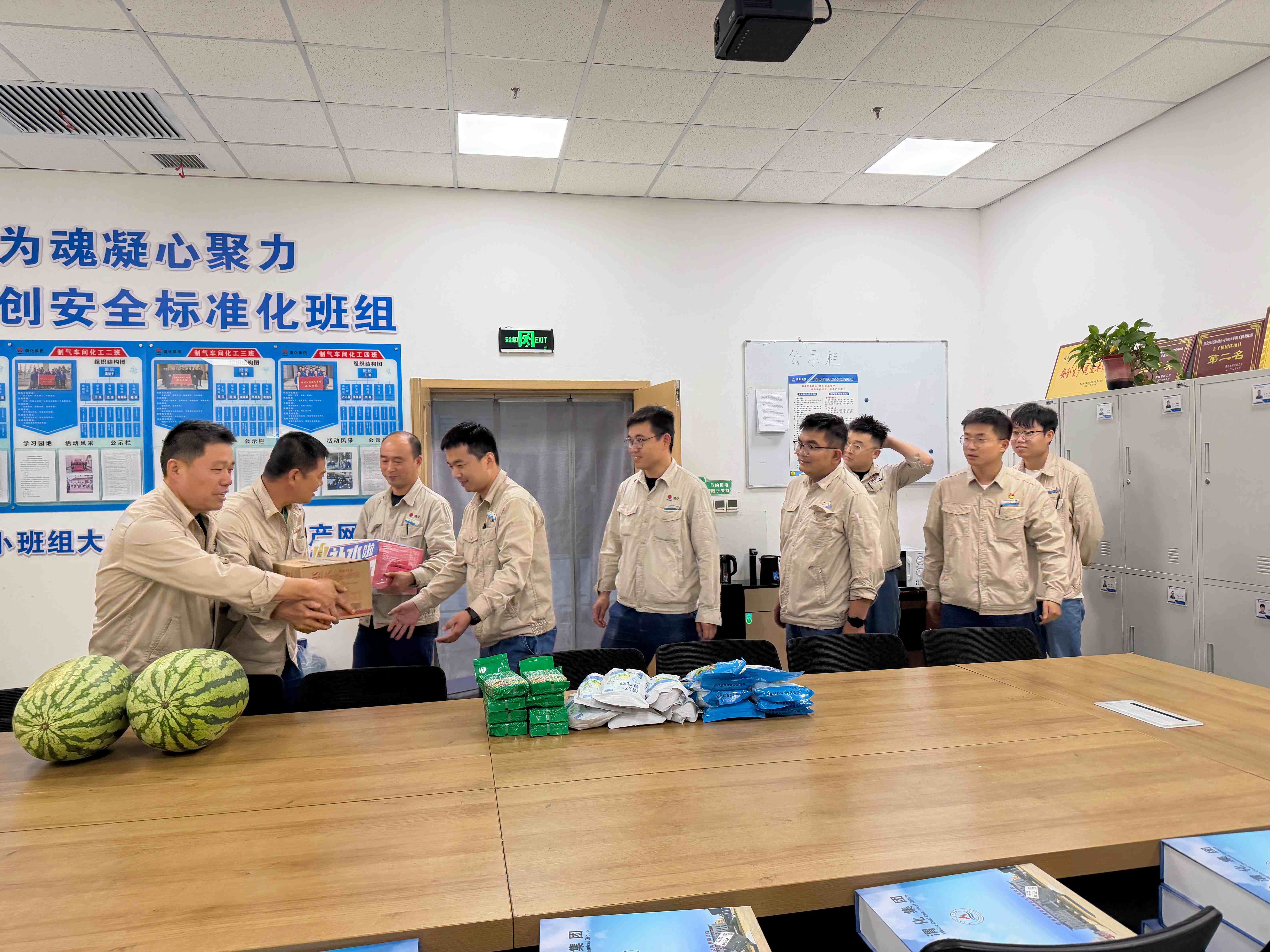 101786348253167534.jpg mmexport1786250556299.jpg