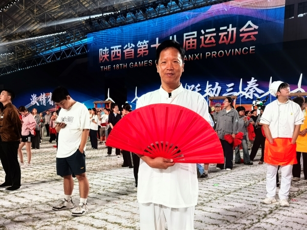 191787098078126069.jpg 苑宝剑在全运会开幕式现场进行彩排.jpg